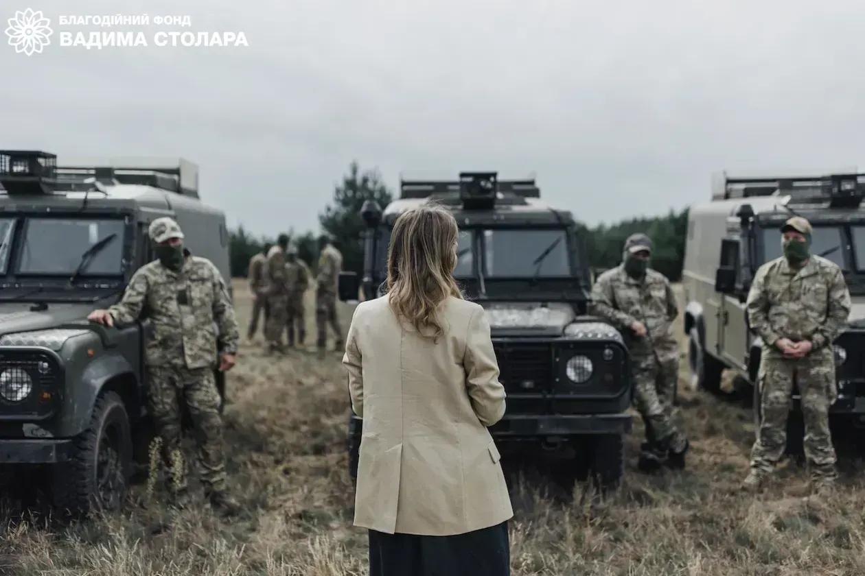 The military received five armored vehicles with increased cross-country ability from the Vadym Stolar Foundation