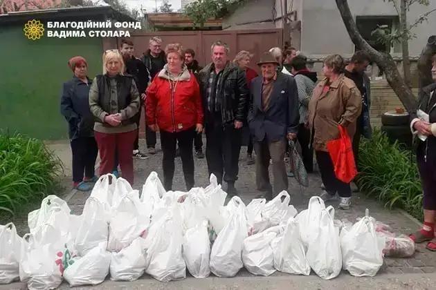 Фонд Вадима Столара допоміг пальним волонтерам Харкова